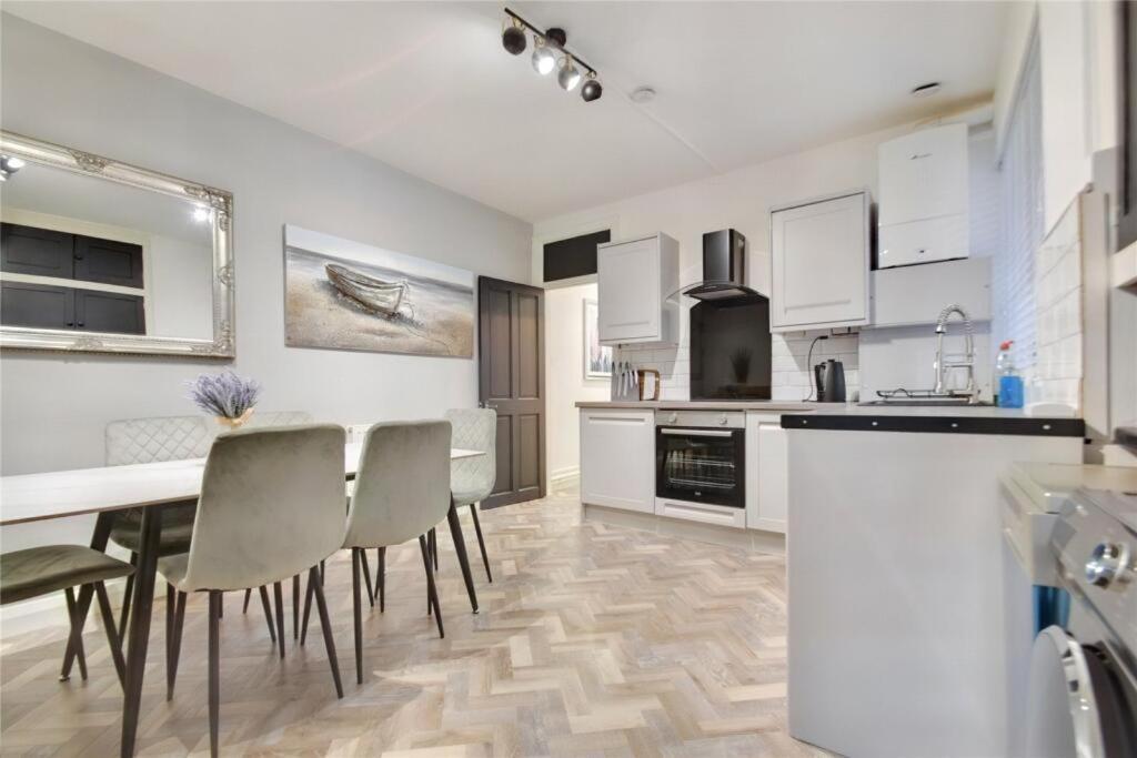 Kingsdown Apartment Great Malvern Eksteriør billede